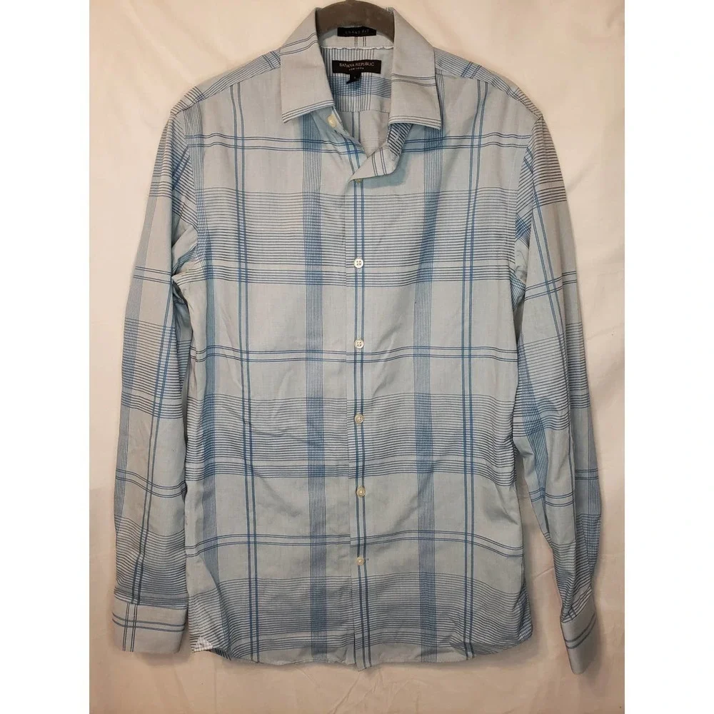 Men's small blue plaid Banana Republic button down. EUC.